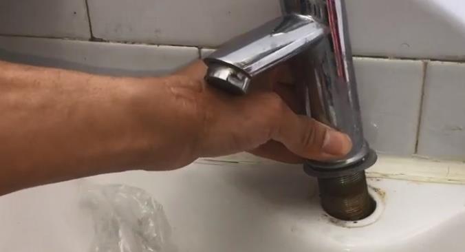 衛生間臺盆水龍頭拆卸圖解，6張步驟大圖帶你全程拆卸！