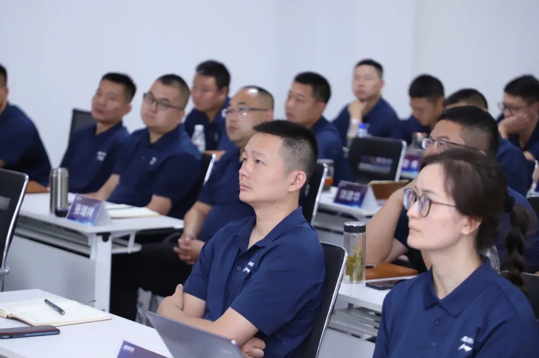 聚焦市場,渠道賦能 |《2023年龍勝管半年度總結(jié)會議》圓滿舉辦! 聚焦市場,渠道賦能 |《2023年龍勝管半年度總結(jié)會議》圓滿舉辦!